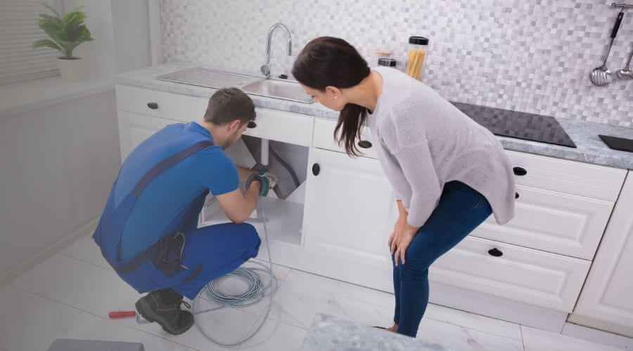 Local tankless water heater installation in Three Rivers, TX